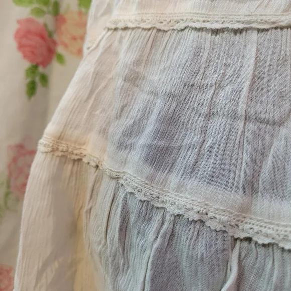 AEO Sheer Blouse - Picture 3 of 6